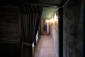 Room - Photohostel (Bangkok)