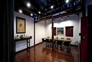 Exterior - Photohostel (Bangkok)