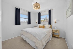 4 Schlafzimmer, Bügeleisen/Bügelbrett, kostenloses WLAN, Bettwäsche