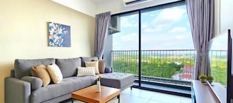 Bell Suite Cozy Home at Sunsuria City 16km to KLIA Sepang by Cloud Host