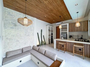 Télévision à écran plat de 32 pouces avec chaînes par câble