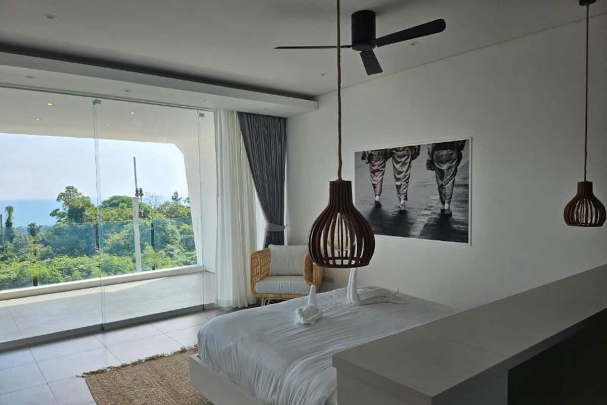 Breeze Villa