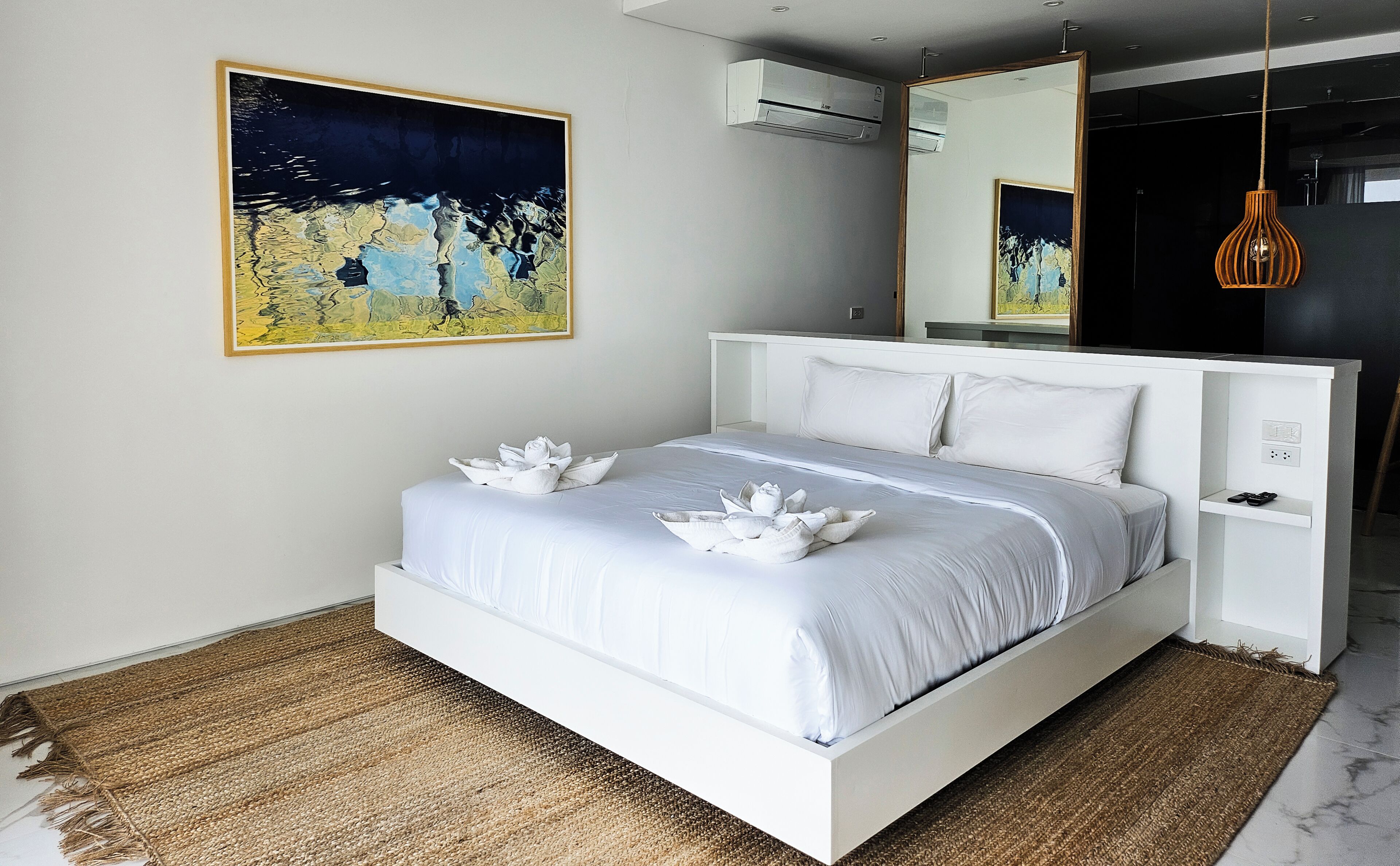 In-room safe, iron/ironing board, cots/infant beds, free WiFi