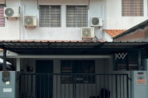 Exterior - JL Homestay Segamat (Sungai Segamat)