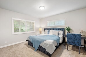 5 室のベッドルーム、旅行用ベビーベッド、WiFi (無料)