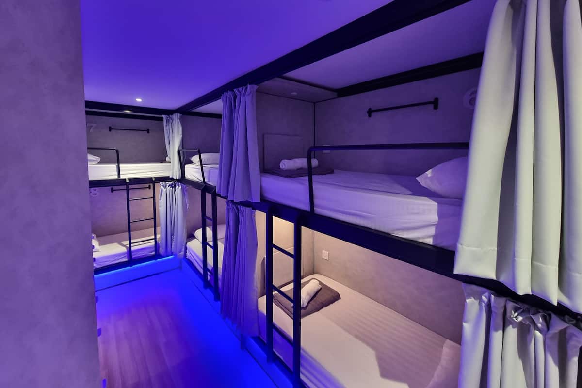 Basic Shared Dormitory | Free WiFi