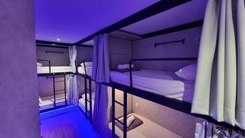 Dormitório compartilhado básico | Wi-Fi de cortesia, roupa de cama