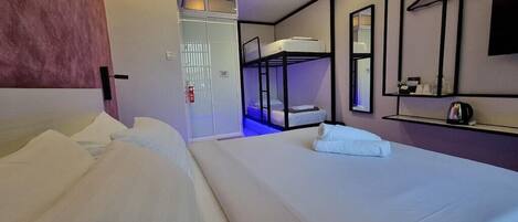Free WiFi, bed sheets