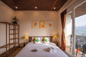 Superior Double Room, Balcony | Free WiFi