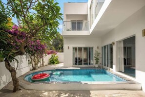 Outdoor pool - Serene 4BR Villa w/ Private Pool & Near the Beach (Da Nang)