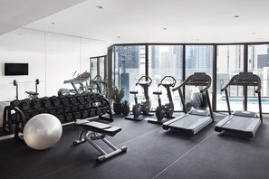 아파트, 침실 2개, 시내 전망 | 피트니스 스튜디오