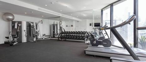 Apartemen, 2 kamar tidur, pemandangan kota | Studio fitness