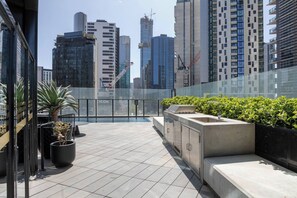 Terrace/patio - Southbank 2BR High City Views Enjoy Wine, Gym, Pool, Wifi (Melbourne)