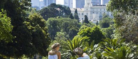 Apartment, 2 Bedrooms, City View | Property grounds