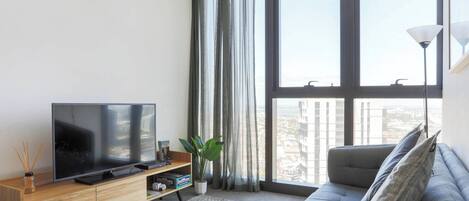 Apartment, 2 Bedrooms, City View | Living room