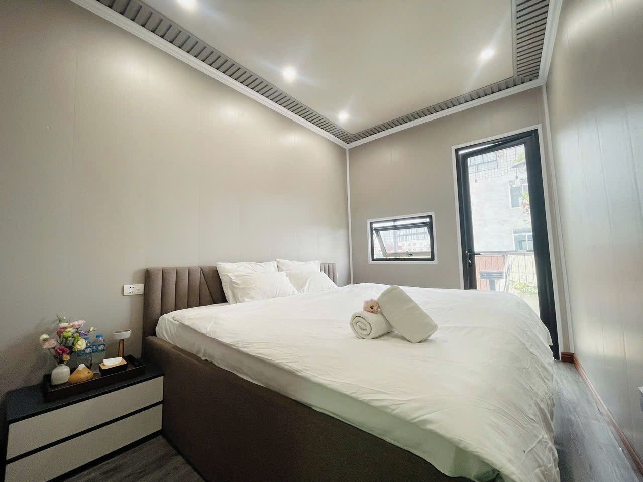 行政双人房 | 高档床上用品、隔音、免费 WiFi、床单