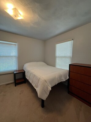 3 bedrooms, WiFi, bed sheets