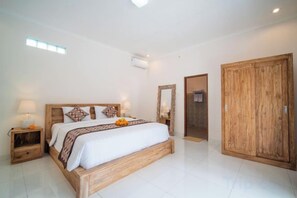 Unclassified image, 4 of 9, button - Maha Gunung Guest House (Bali)