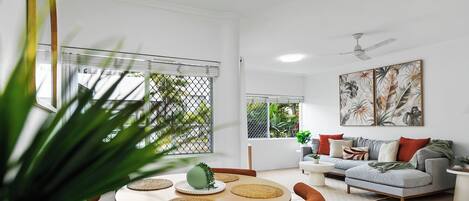 Familienapartment, Balkon, Poolblick | Kostenloses WLAN