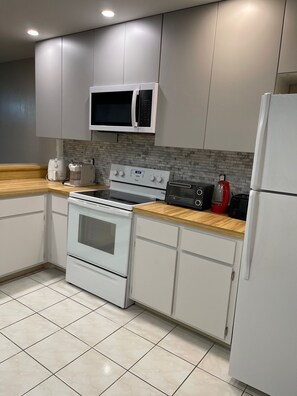 Microwave, oven, dishwasher