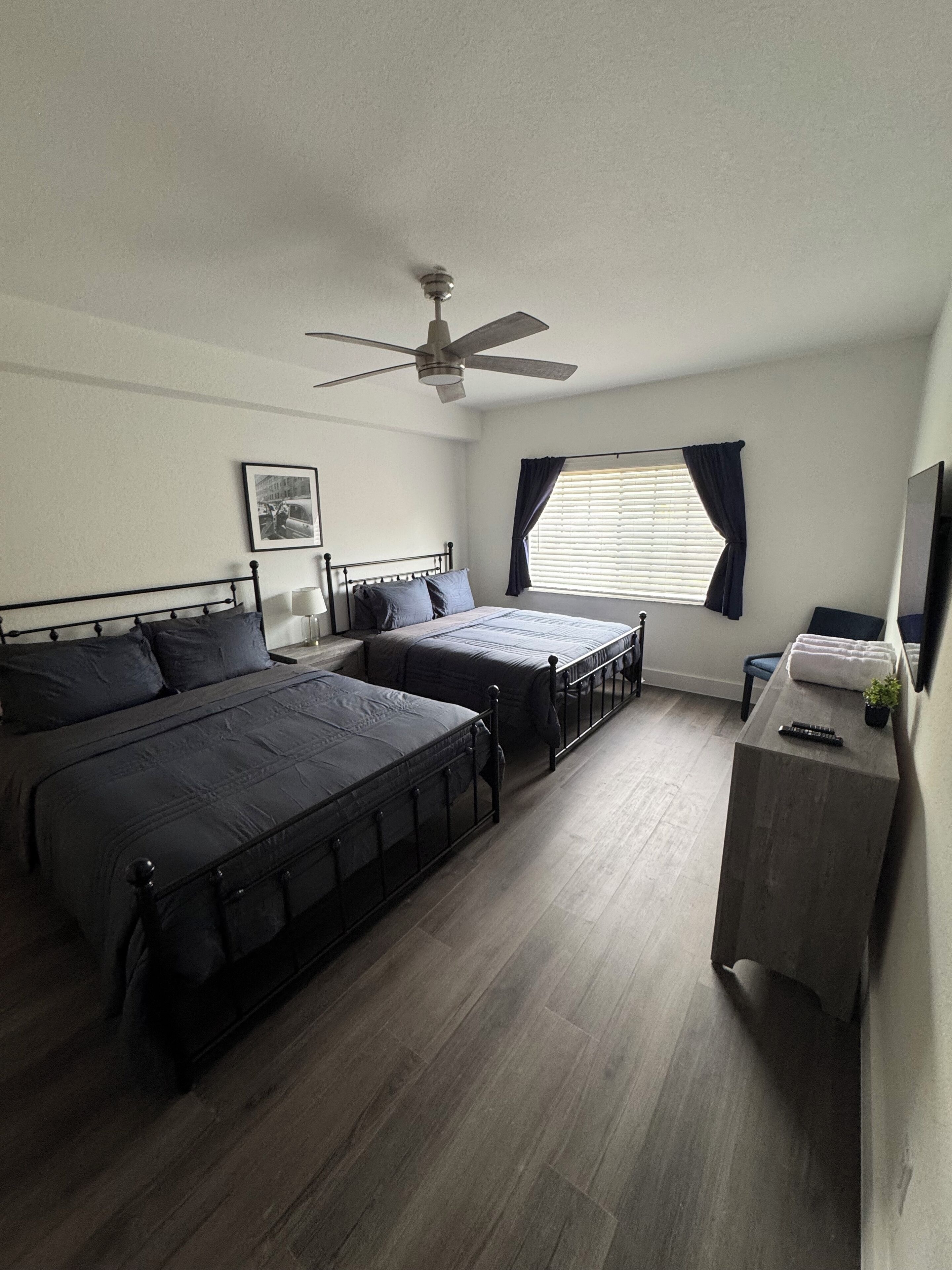 2 bedrooms, in-room safe, travel cot, free WiFi