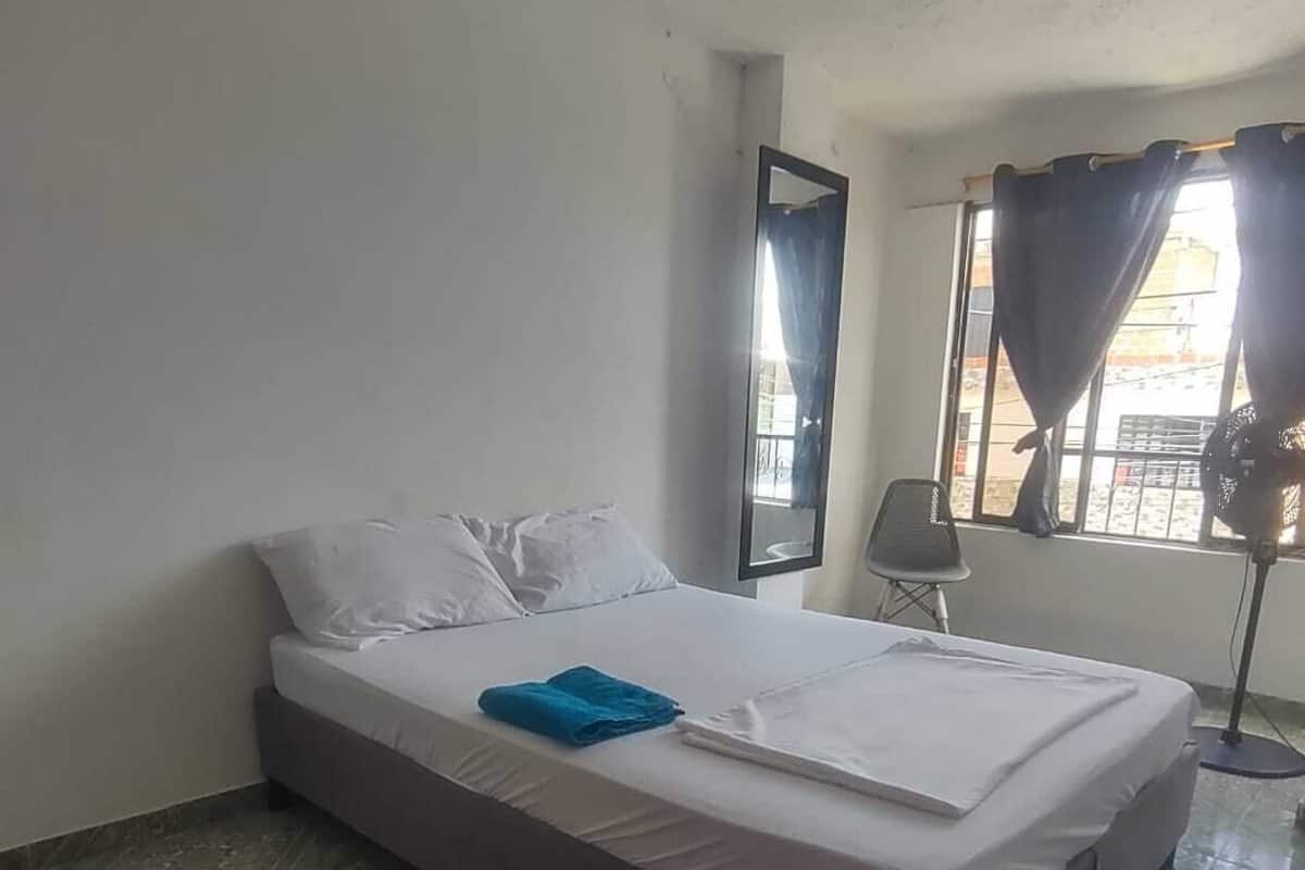 Doppia Standard, 1 letto matrimoniale | Wi-Fi gratuito