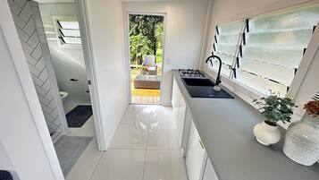 Classic Apartment, 1 Bedroom, Air conditioning | Private kitchen