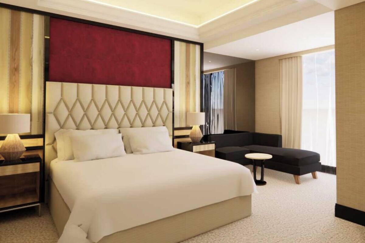 Schreibtisch, laptopgeeigneter Arbeitsplatz, Verdunkelungsvorhänge