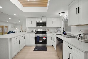 Microwave, oven, stovetop, dishwasher