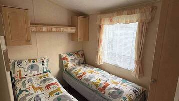 3 多间卧室、熨斗/熨衣板、WiFi、床单