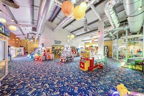 Game room - 3 Bed Caravan - Sleeps 8 - Pets - Garden - Parking (Hull)