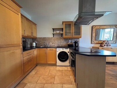 Spacious 2 Bed Apartment near Dublin Airport