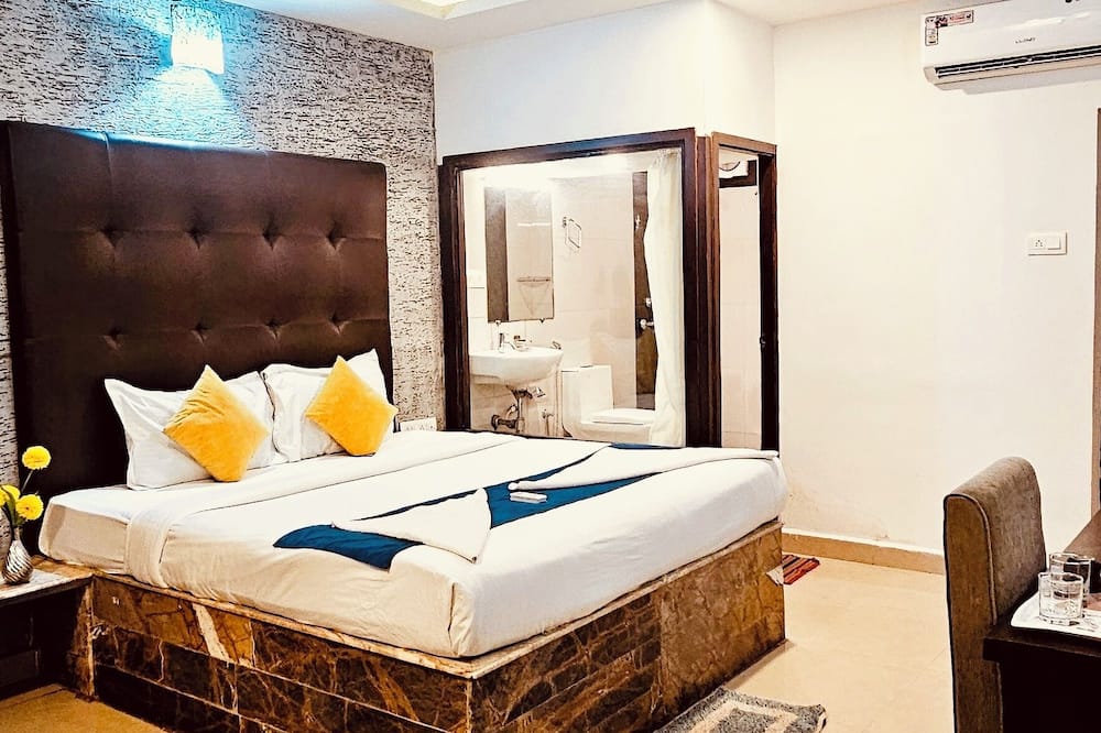 Candolim Sands