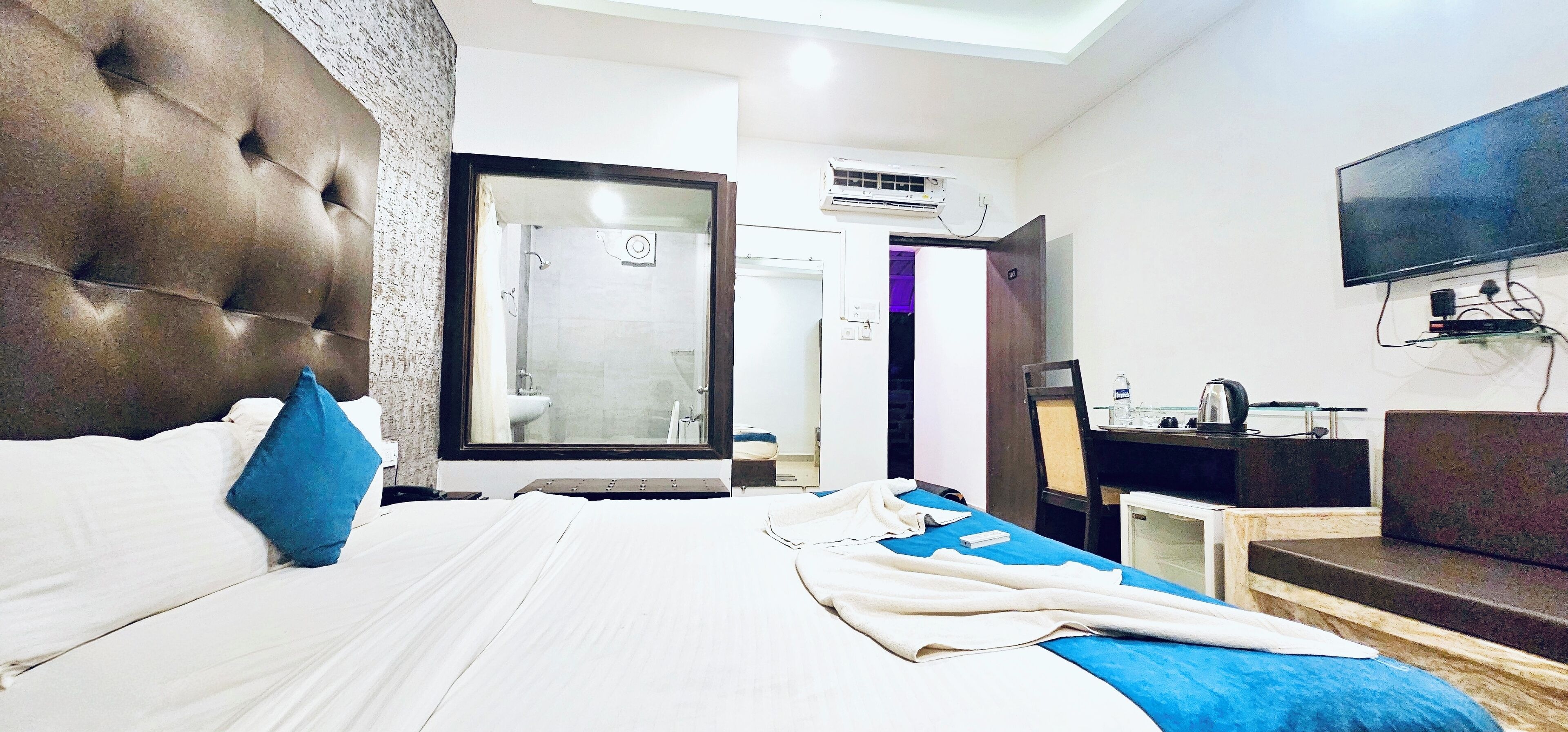Habitación Deluxe doble, balcón, vistas a la piscina | Wifi gratis