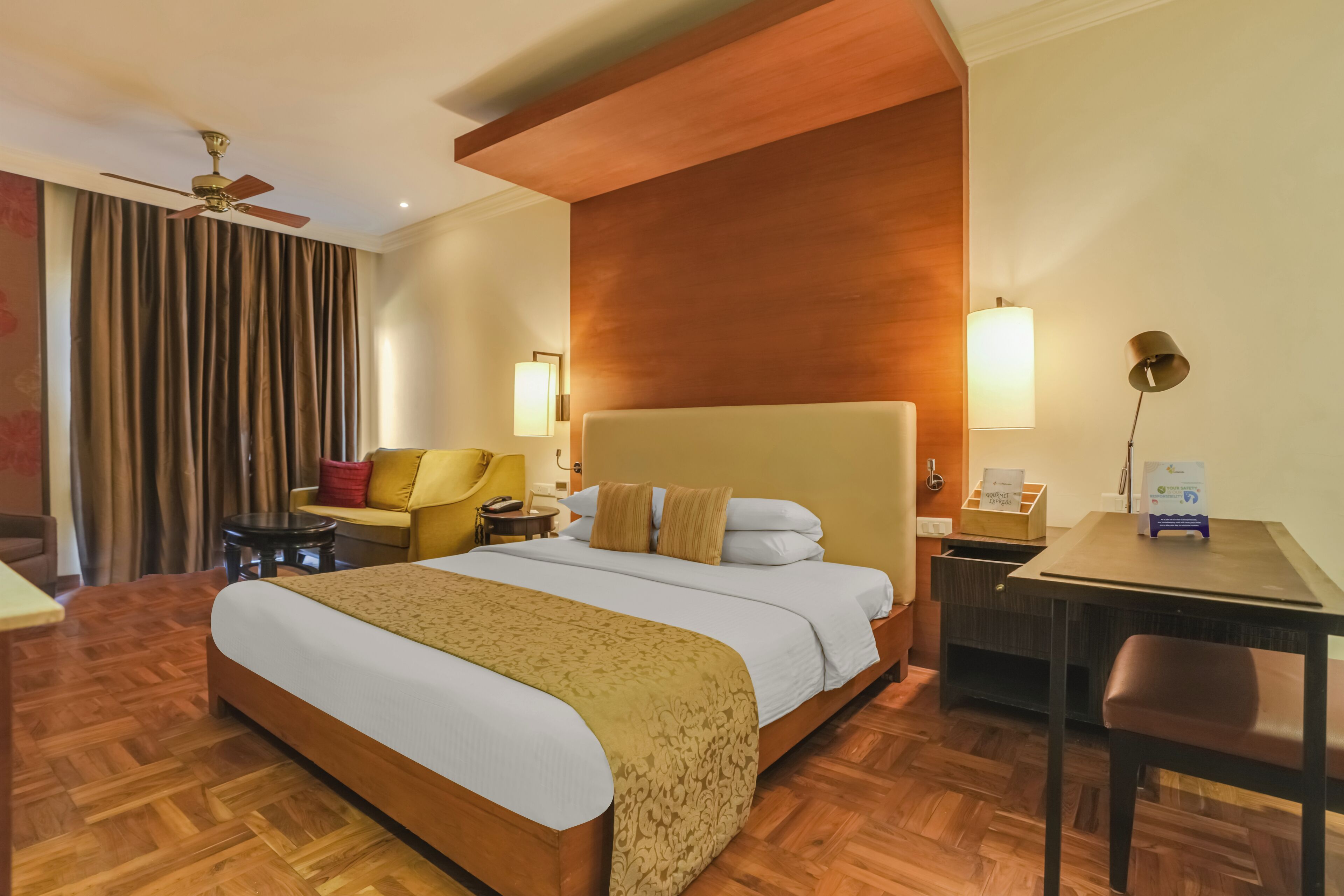 Superior Room | Iron/ironing board, free WiFi, bed sheets