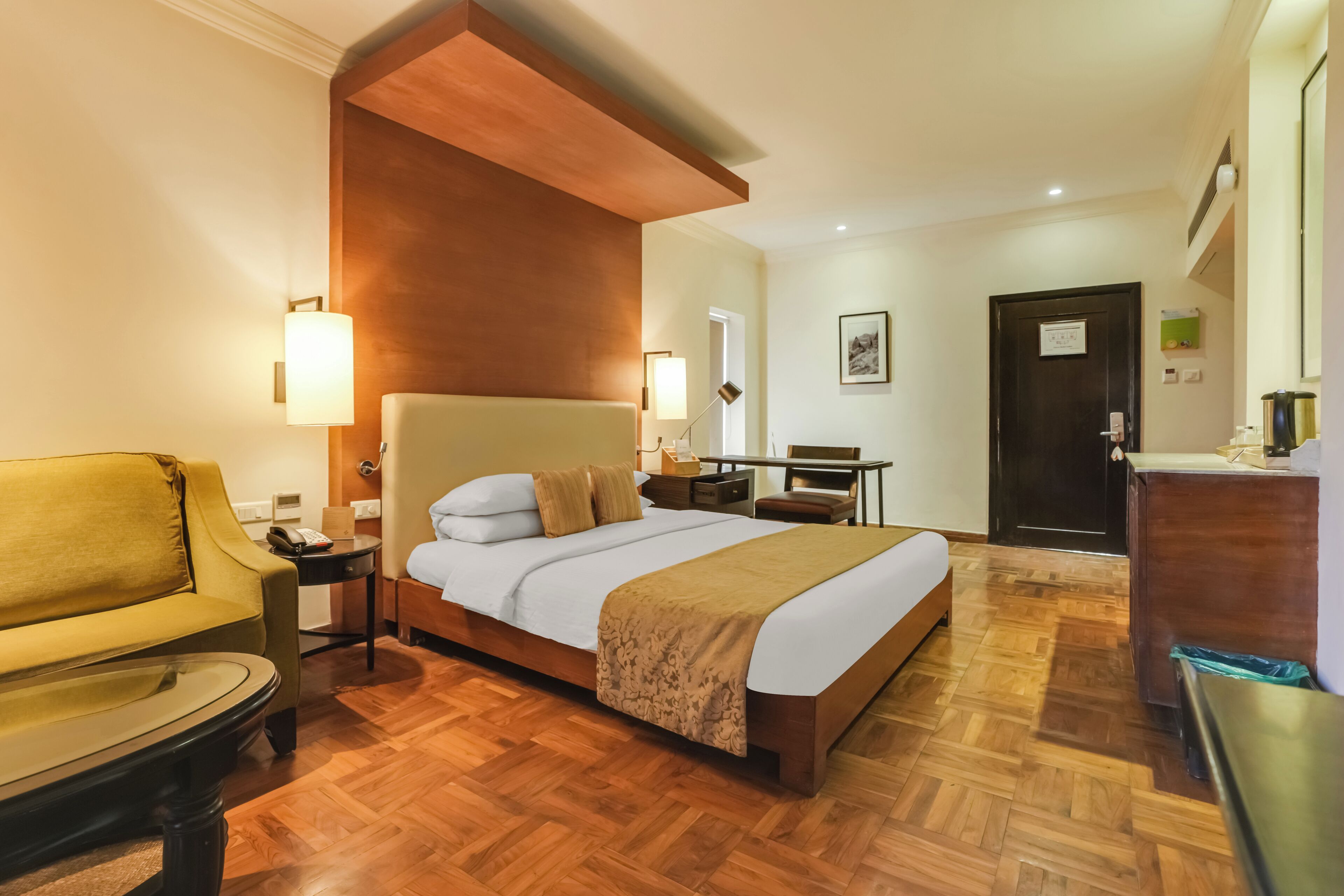 Superior Room | Iron/ironing board, free WiFi, bed sheets