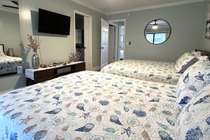 2 habitaciones, tabla de planchar con plancha, wifi y ropa de cama