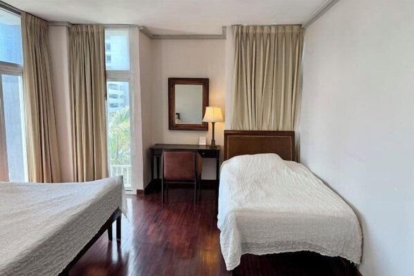 Room - Samsen Suites (Bangkok)