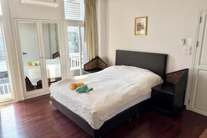 Room - Samsen Suites (Bangkok)