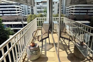 Room - Samsen Suites (Bangkok)