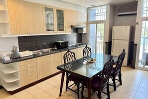 Room - Samsen Suites (Bangkok)