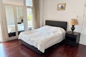 Room - Samsen Suites (Bangkok)