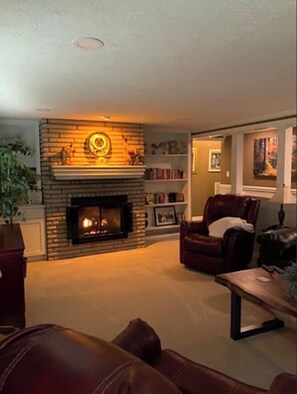 Interior - Lil' Rock - close to Beech Bend (Bowling Green)