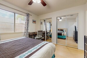 3 makuuhuonetta, silitysrauta/-lauta, internet, vuodevaatteet