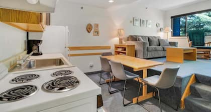 Brookside II B-211 - Sunday River Slopeside Condominium