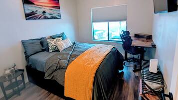 1 habitación, tabla de planchar con plancha, wifi y ropa de cama