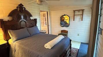 2 Schlafzimmer, Reisekinderbett, kostenloses WLAN, Bettwäsche