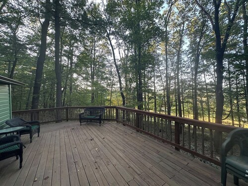 Secluded Cabin Retreat Fire Pit & Nature Near Gettysburg