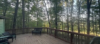 Secluded Cabin Retreat Fire Pit & Nature Near Gettysburg