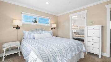 5 habitaciones, tabla de planchar con plancha, wifi y ropa de cama